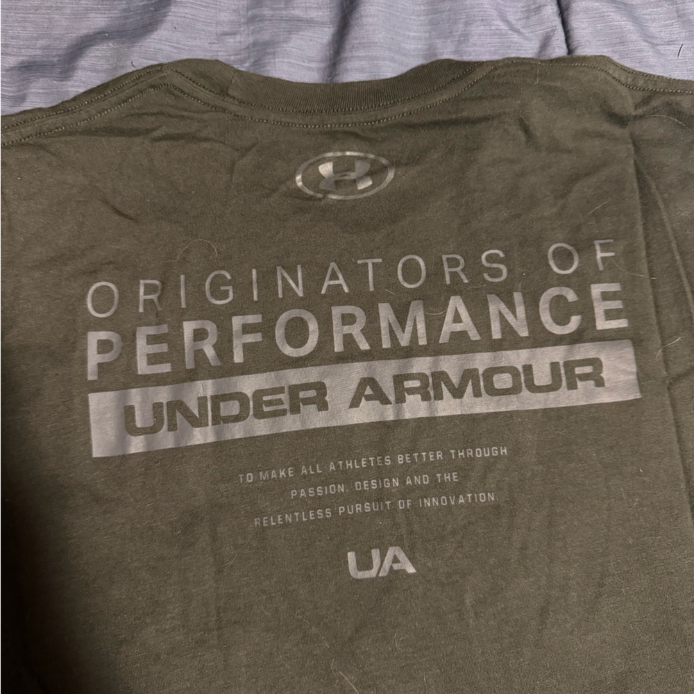 Under Armour Men's Dark Green Short Sleeve Tee